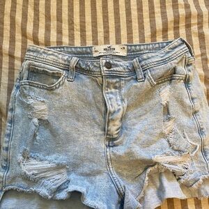Hollister Distressed Denim Shorts w28